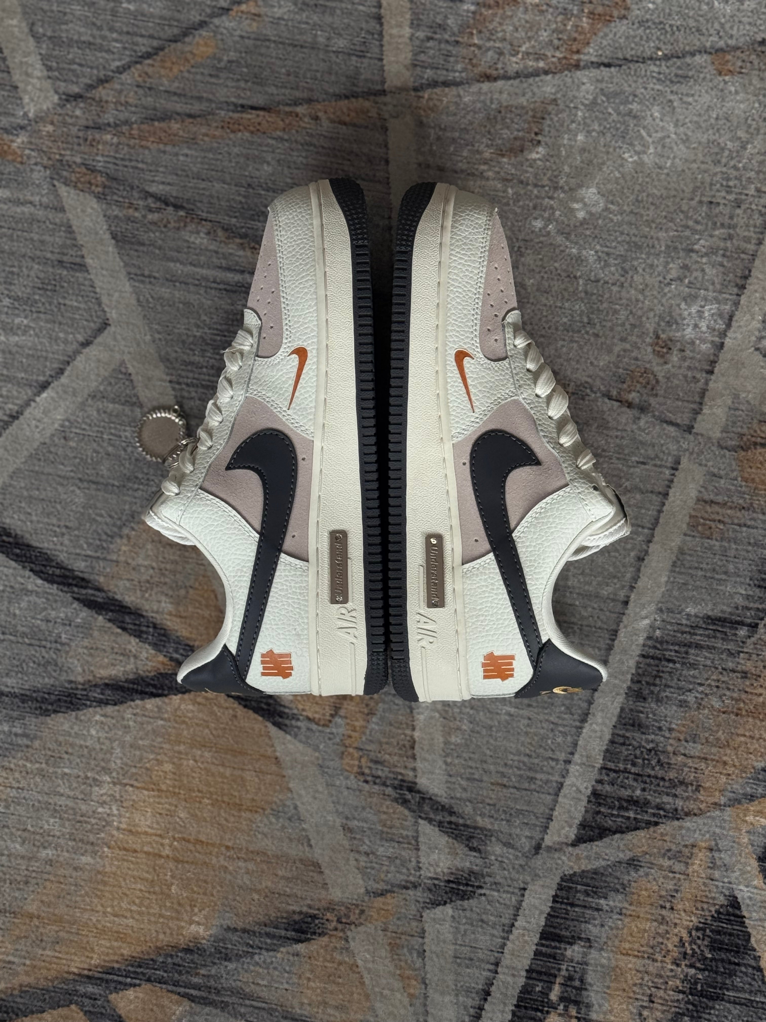 Nike air force One x “undefeated”