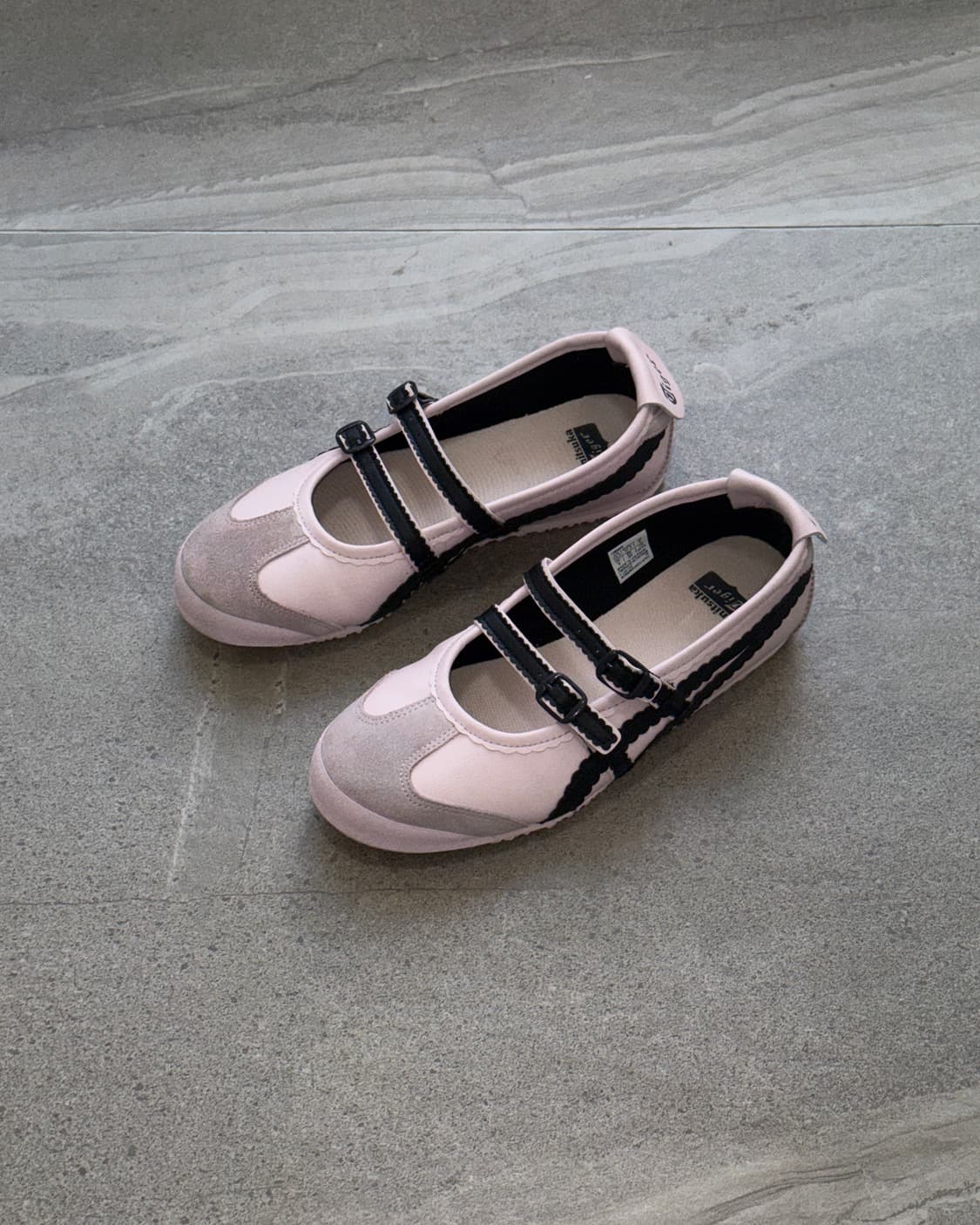 Onitsuka Tiger ballet flats “pink black”