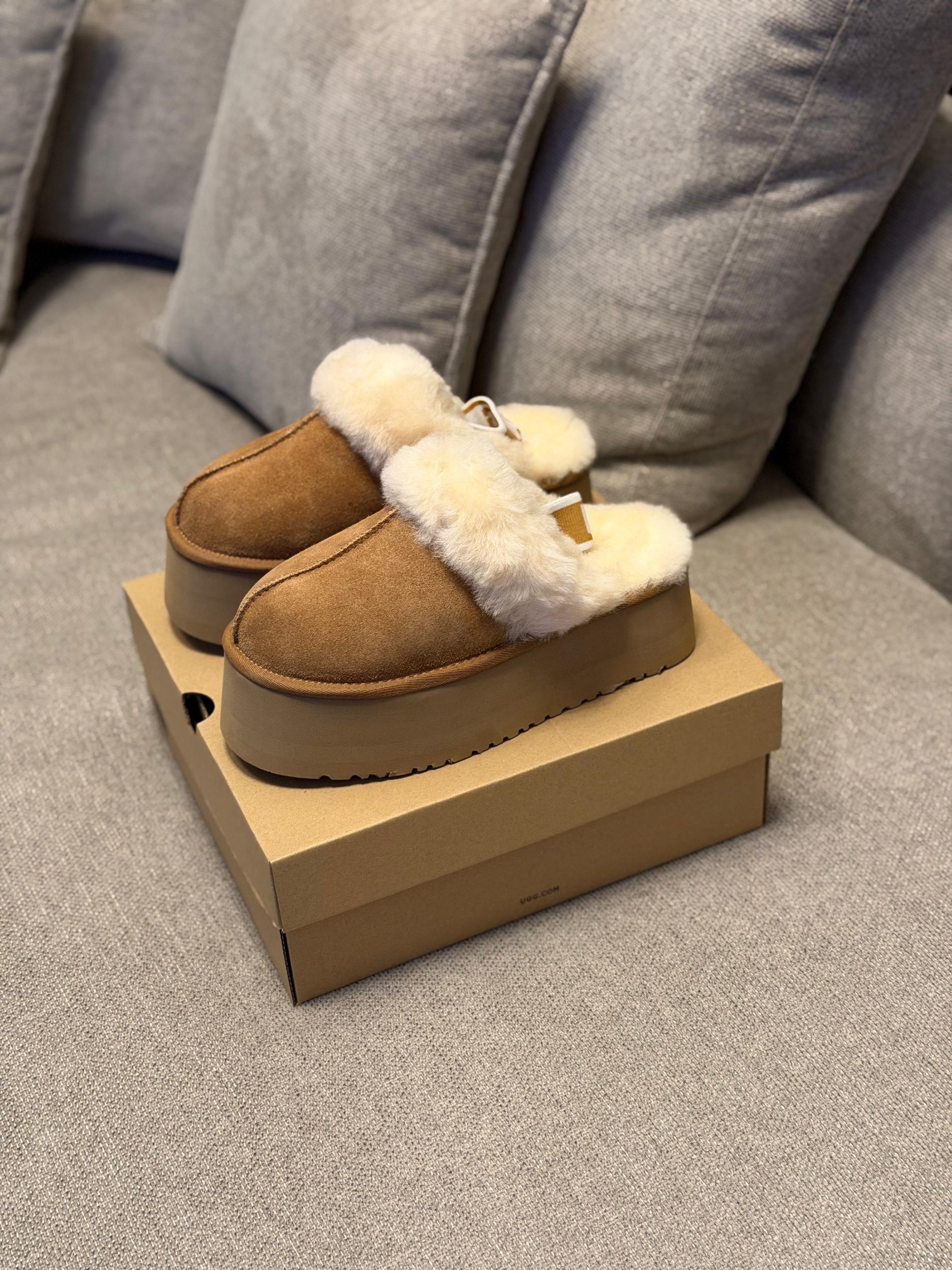 Ugg mules funkette “ marrón”