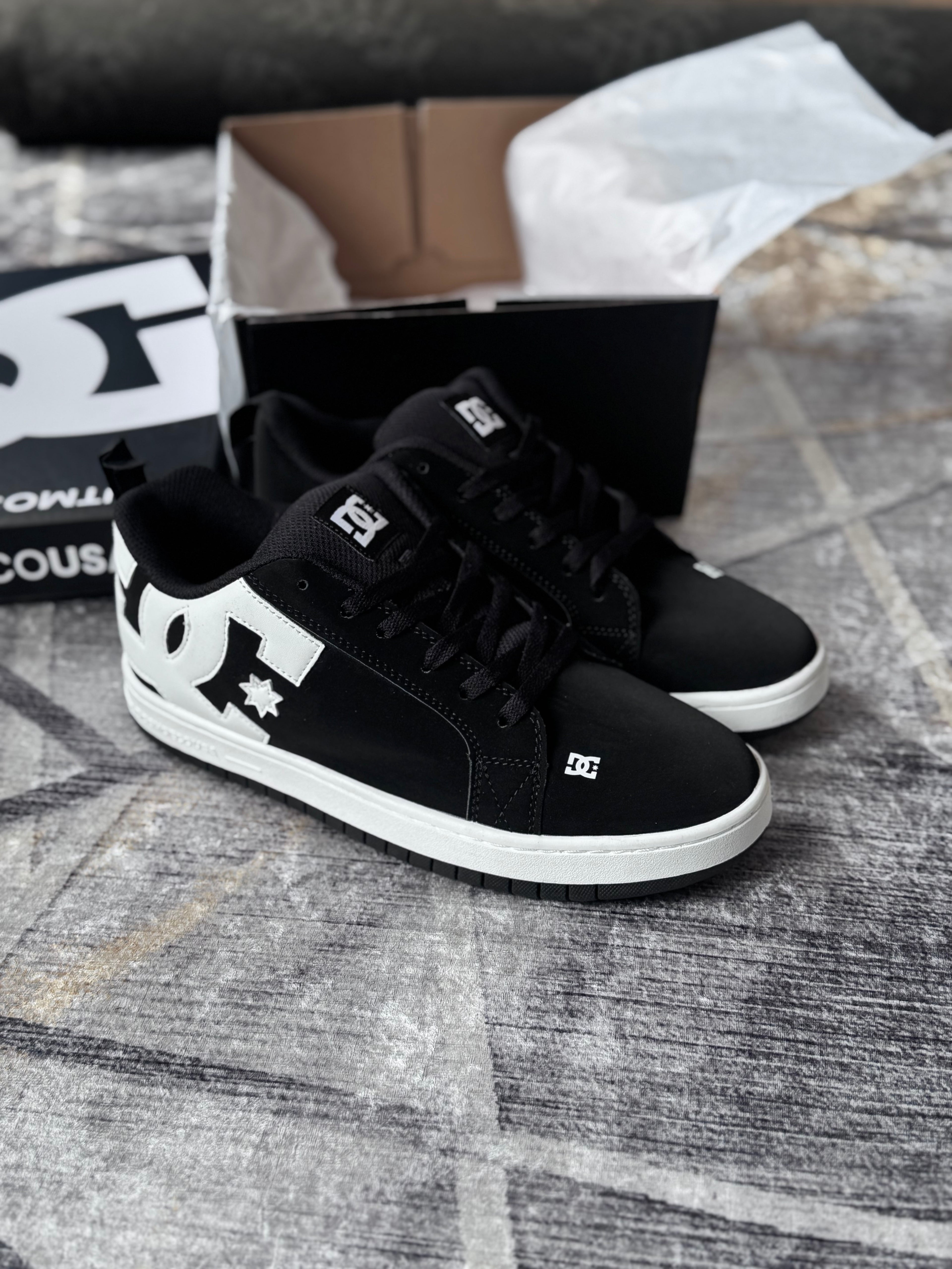 Dc court grafología