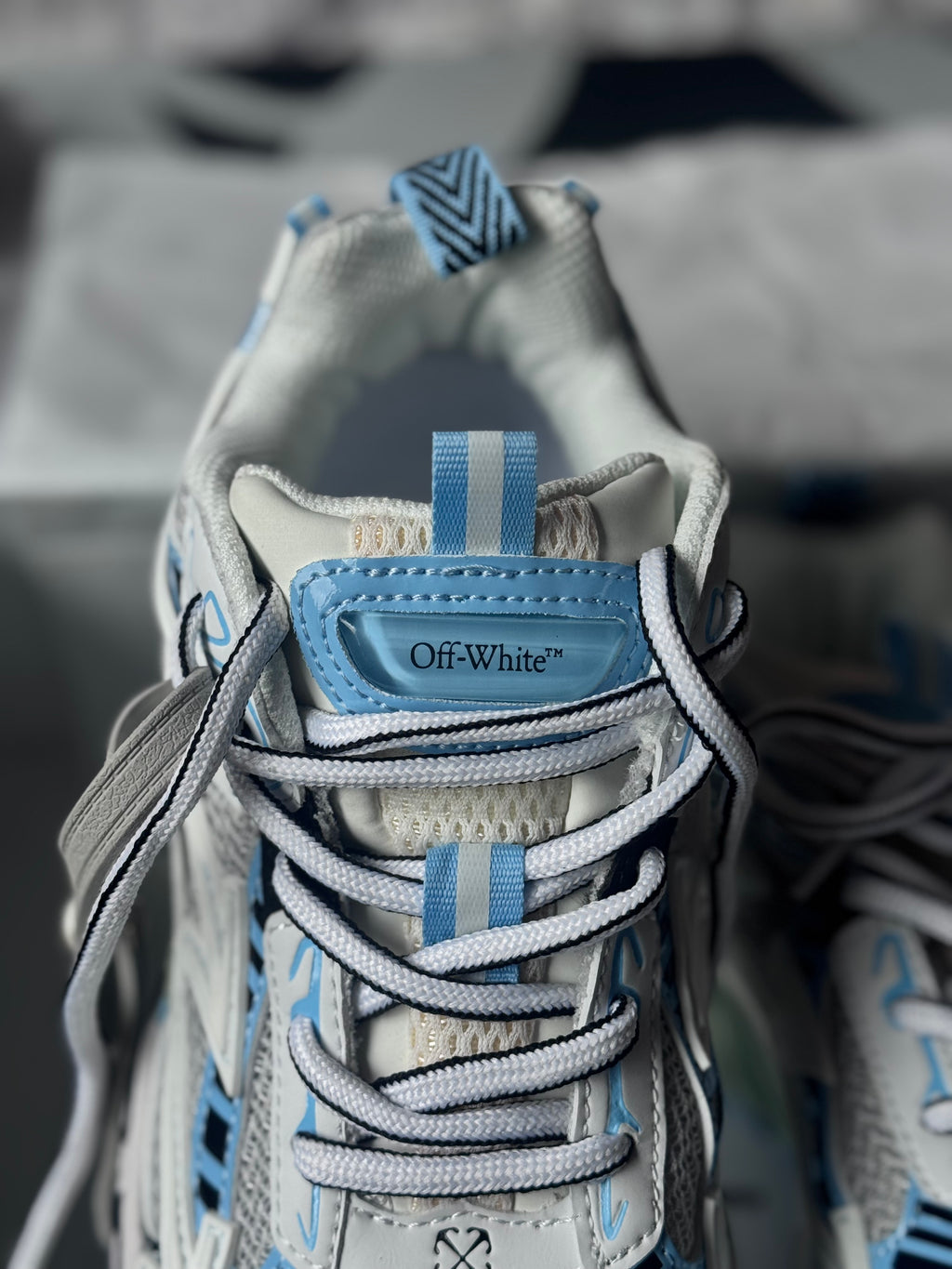 OFF-WHITE Be Right Back Gris blanca- azul marino