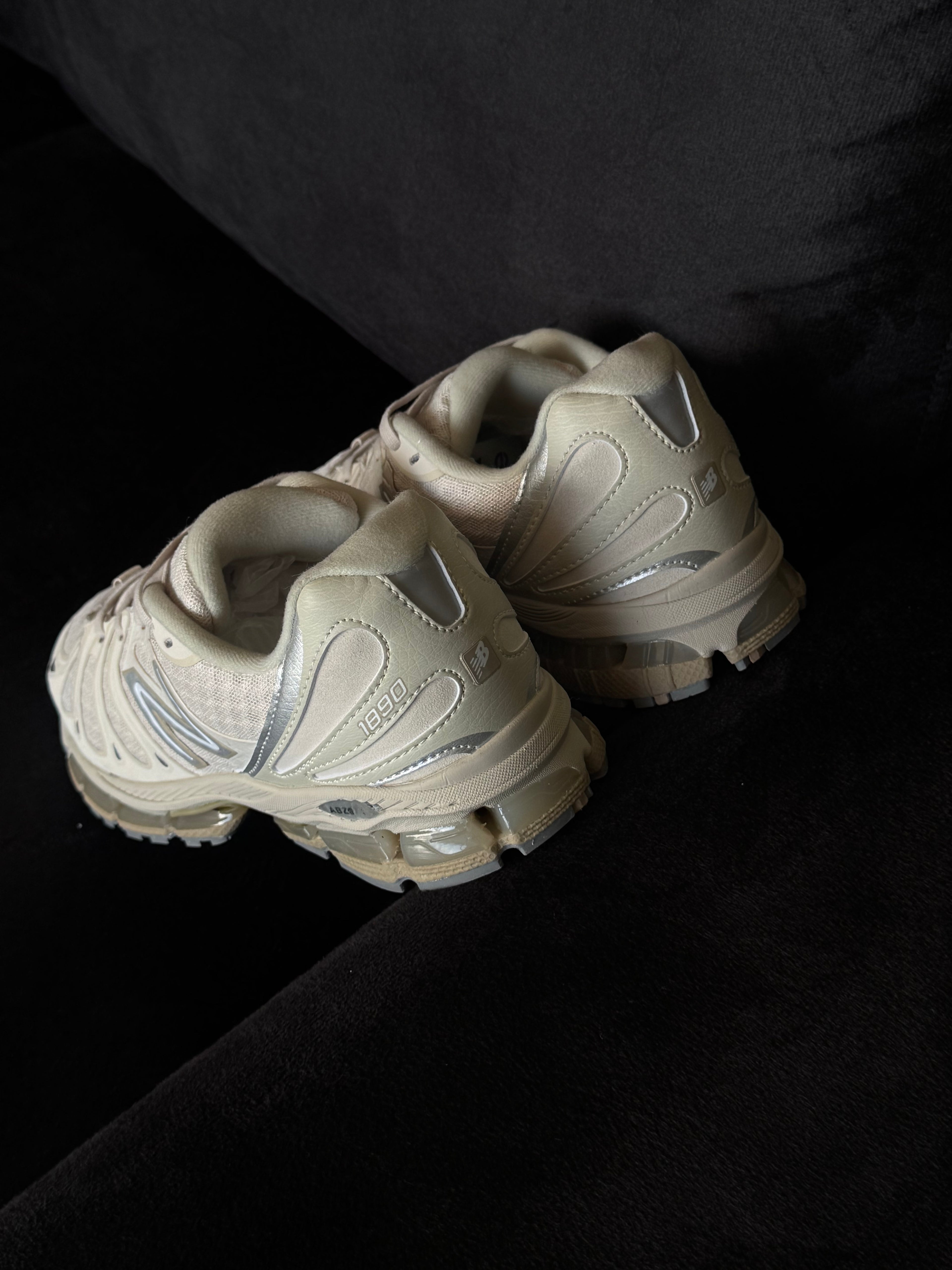 New balance 1890 abzorb