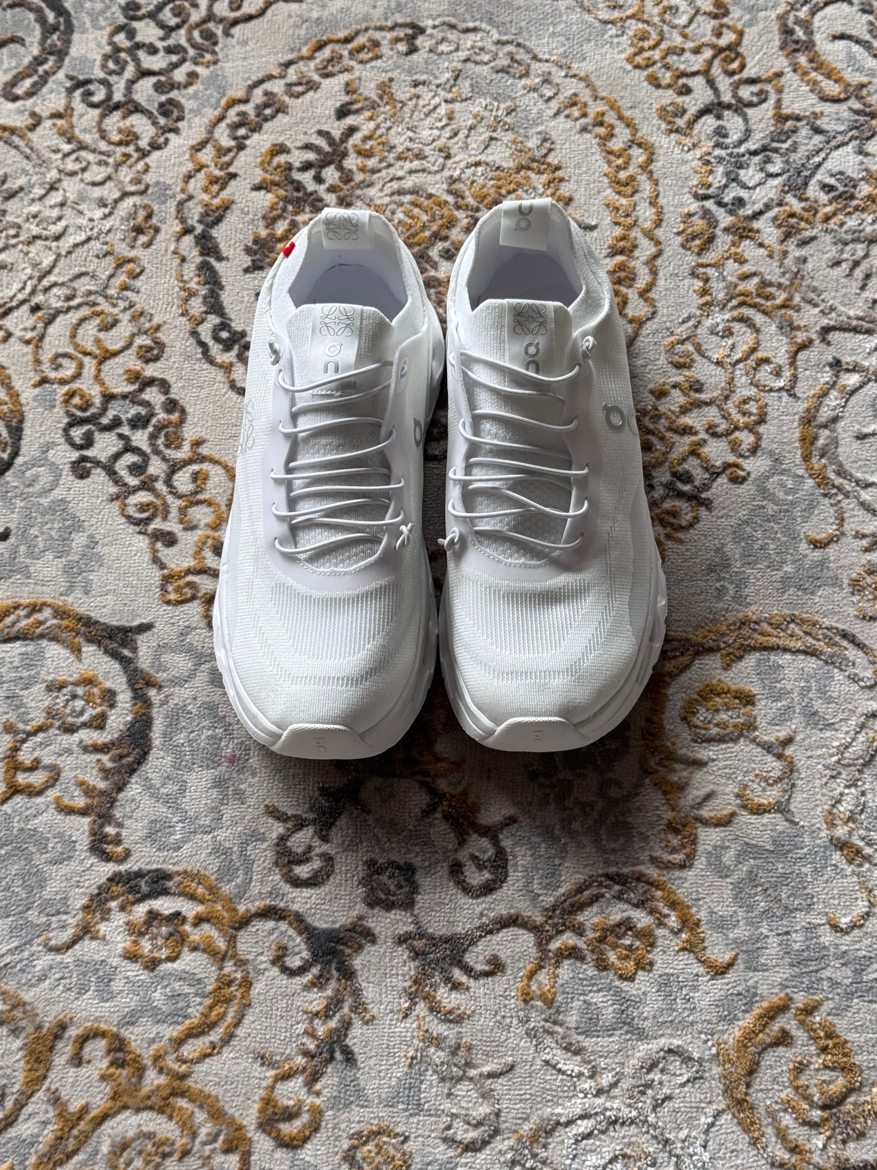 On cloud tilit x loewe “all white”