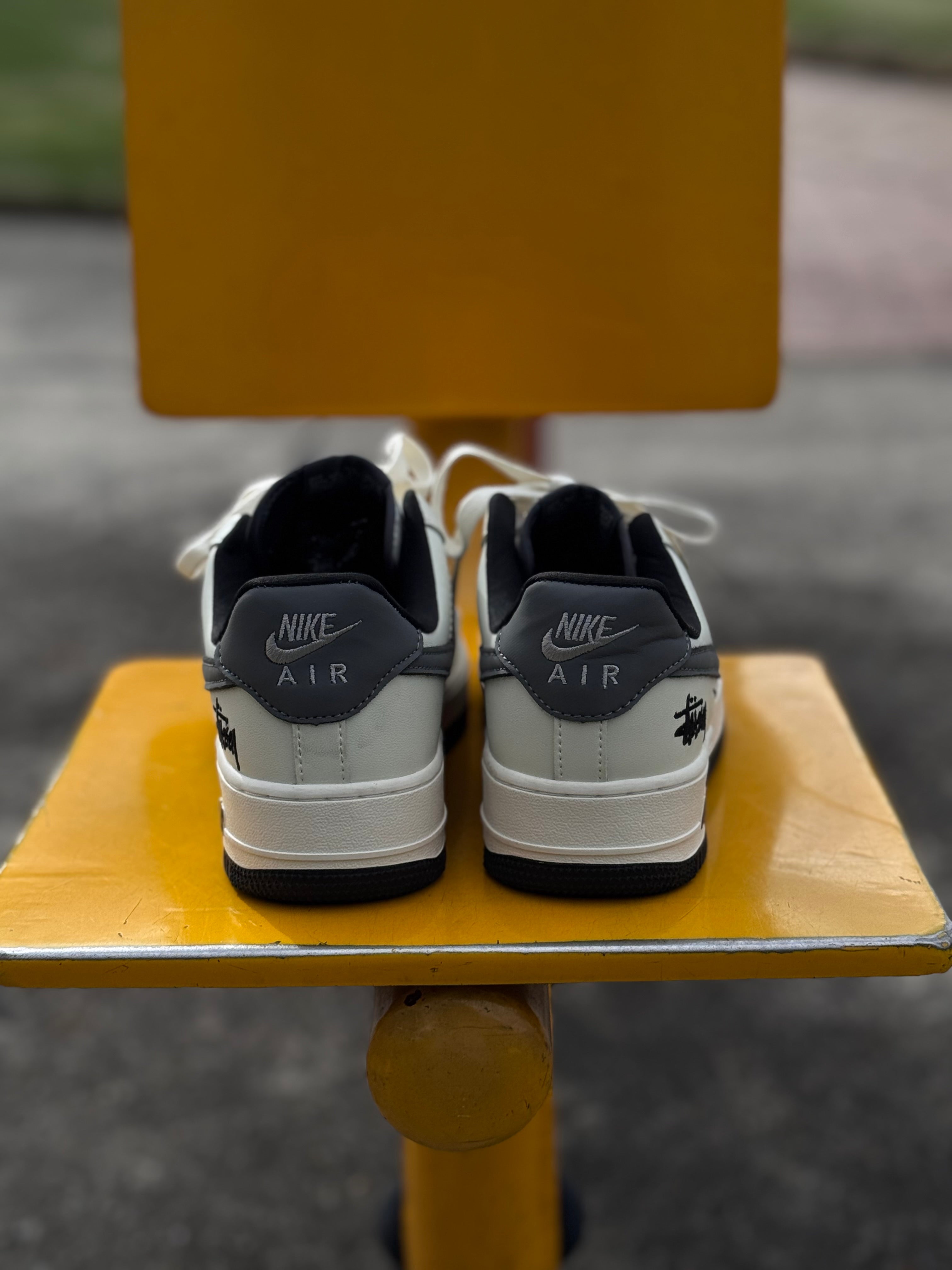 Nike Air forcé One x stussy