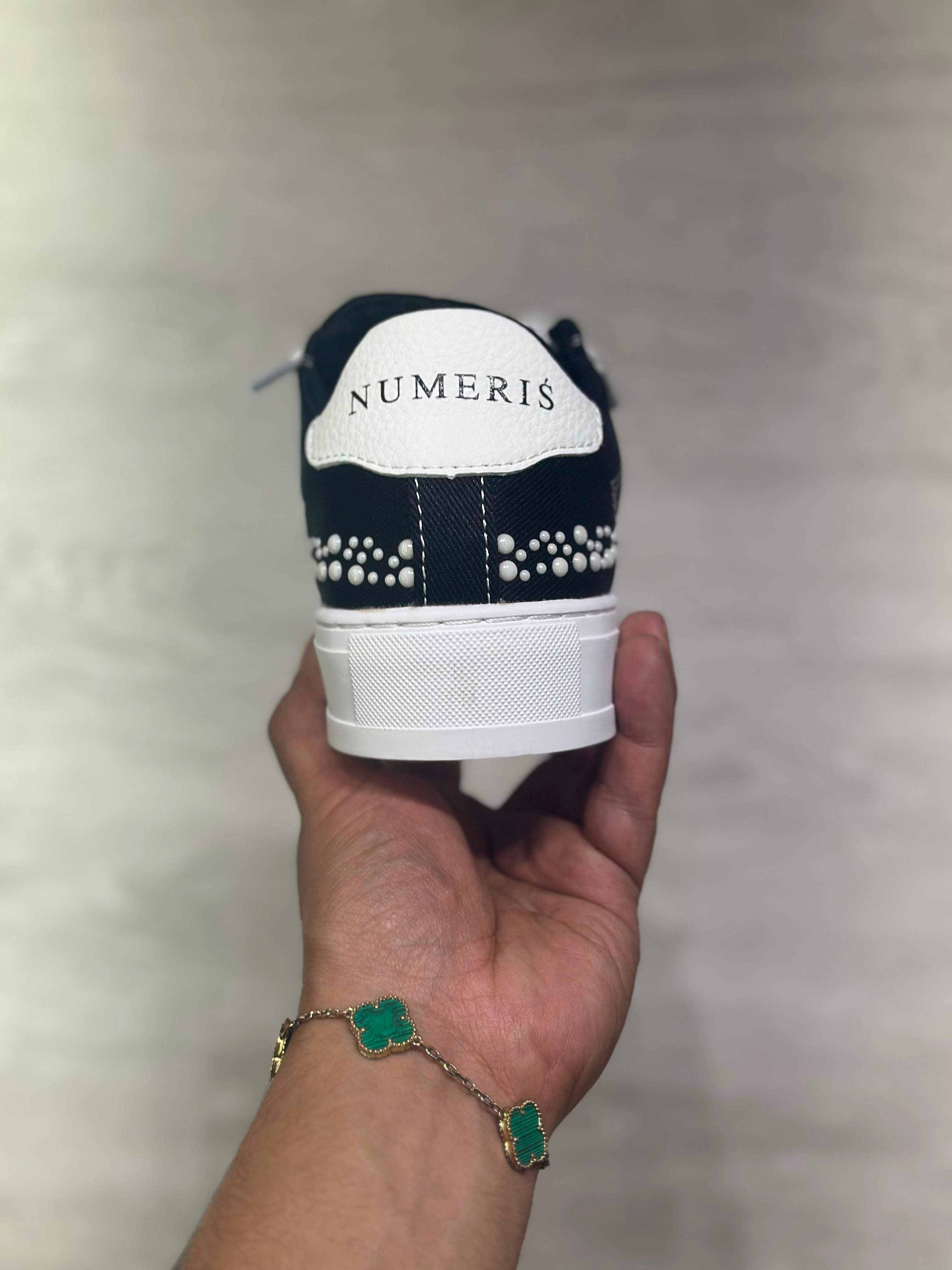 Numeris “white grey”