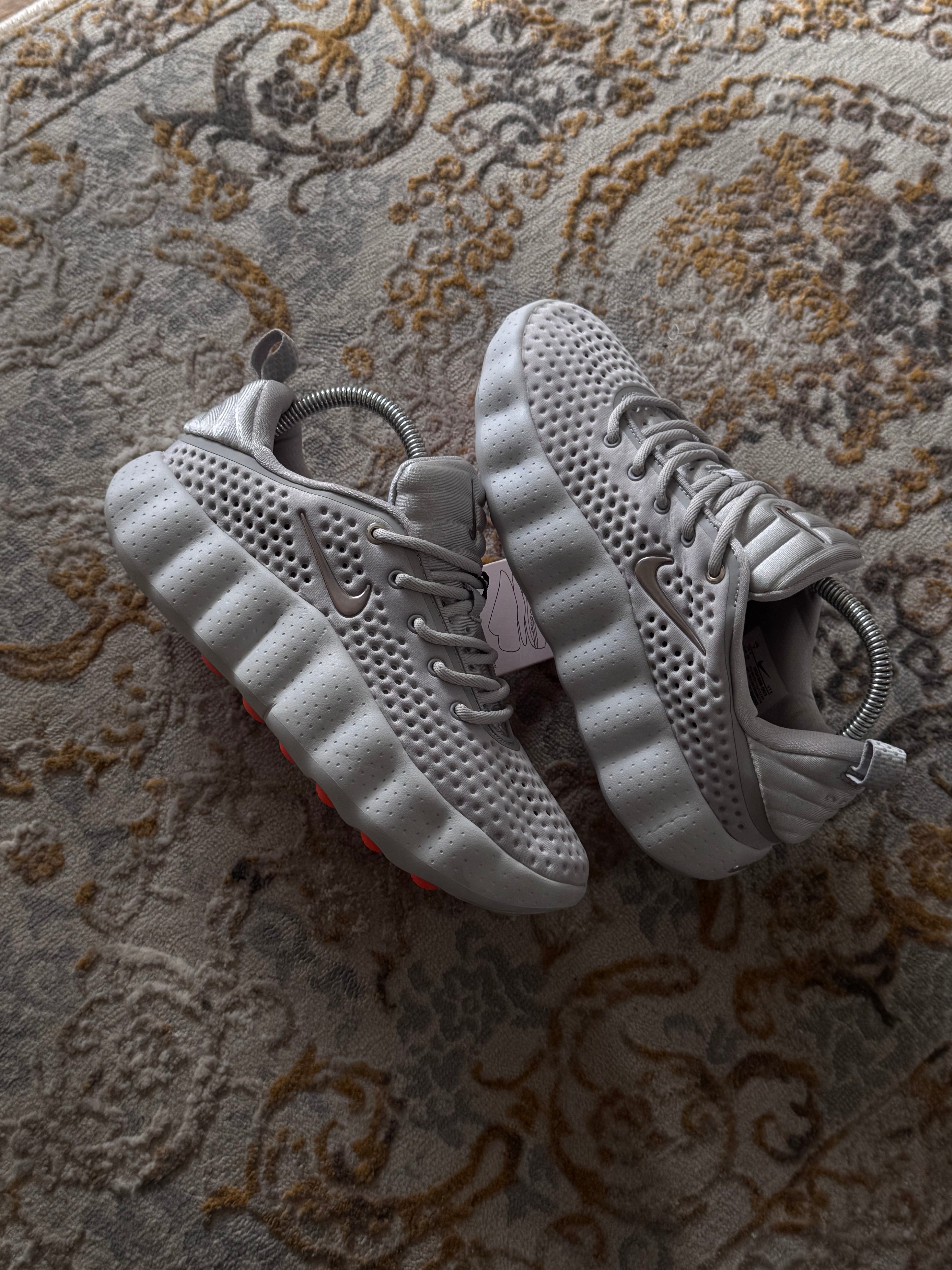 Nike mind 002 “gris”
