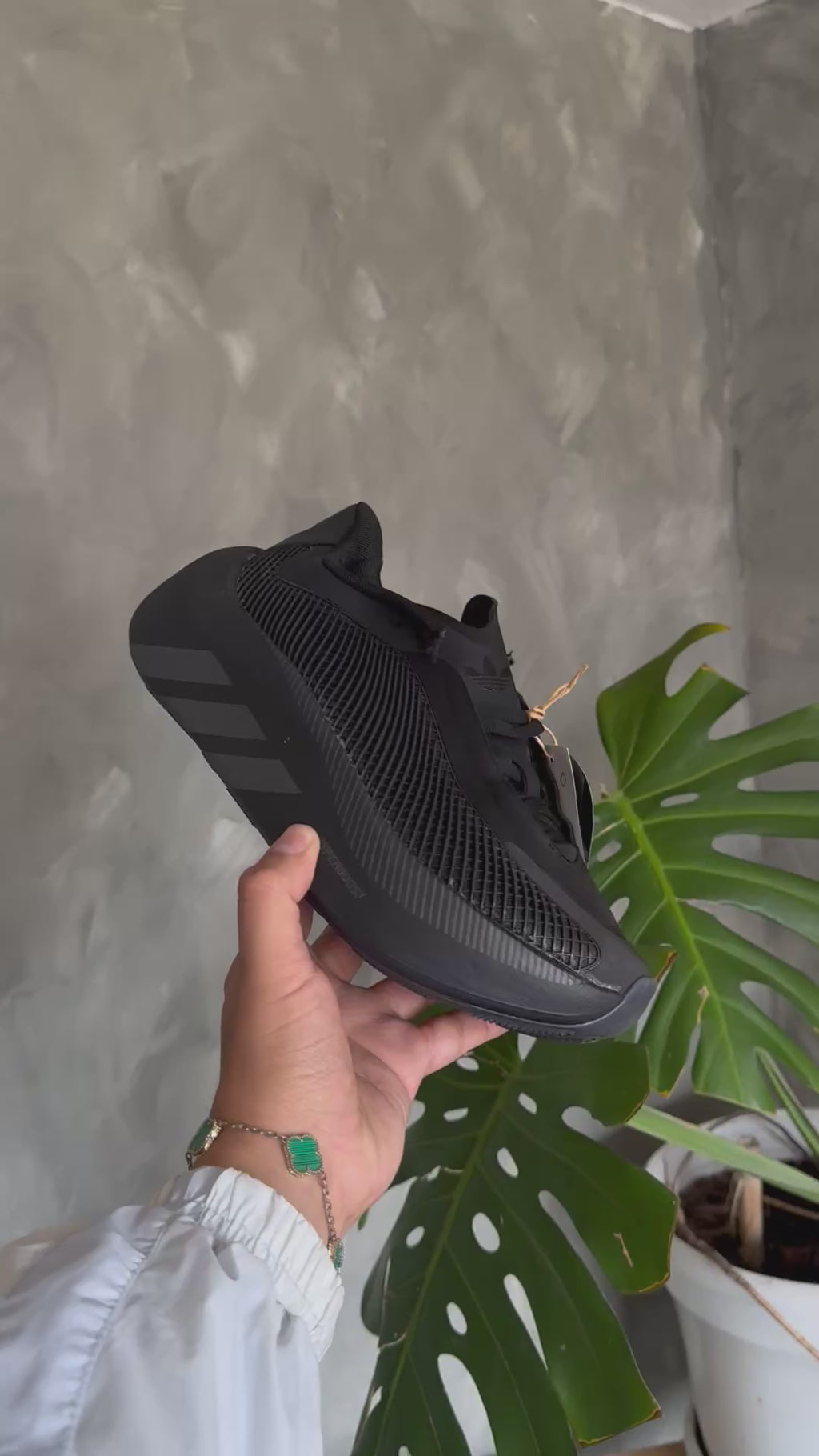 New balance 1890 abzorb “black”