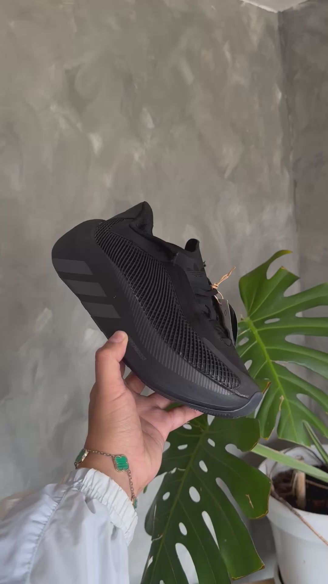 New balance 1890 abzorb “black”